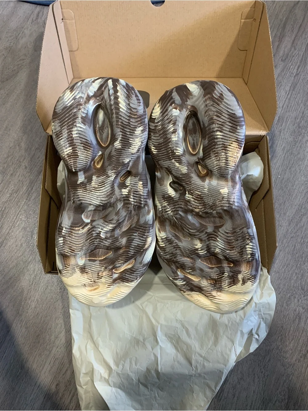 Yeezy Foam Runner-Style Slip-On Shoe in Cream & Brown